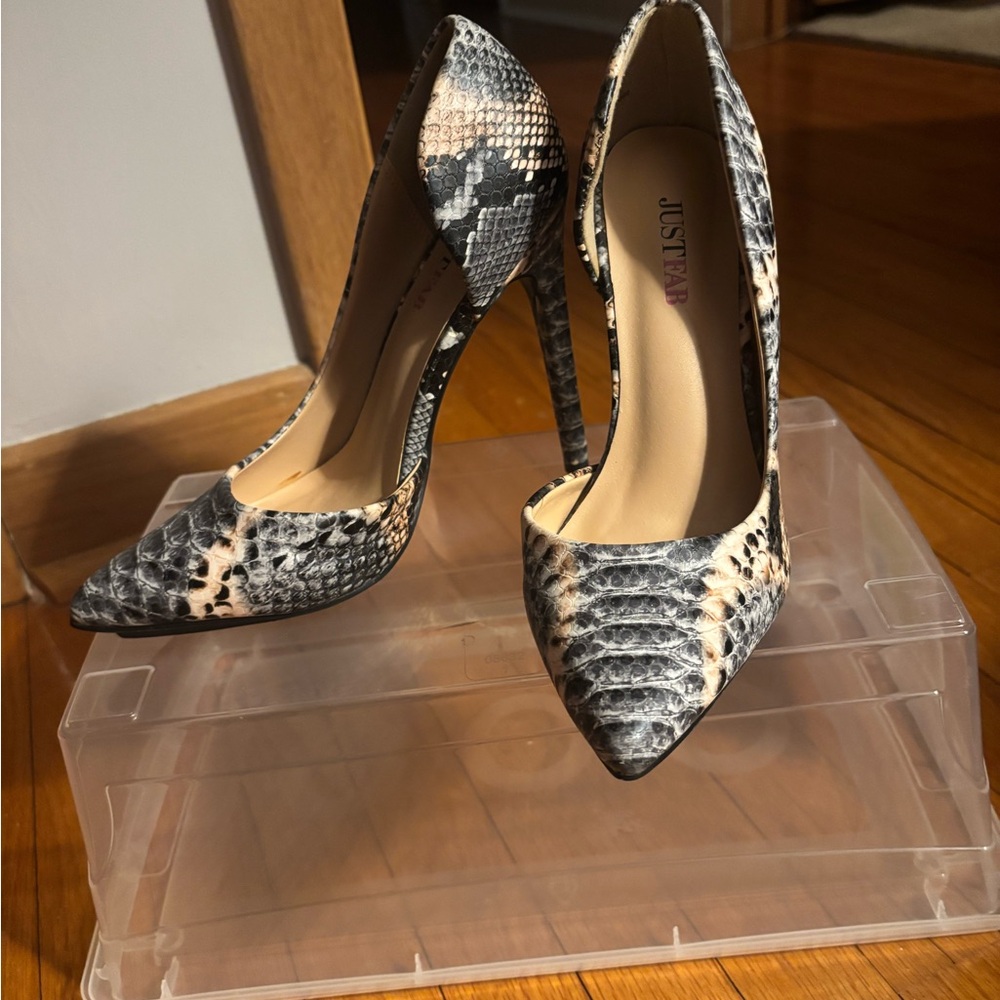 JustFab Black and Cream Snakeskin Heels